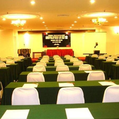 The Emperor Hotel Malacca 外观 照片