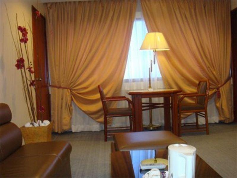 The Emperor Hotel Malacca 外观 照片
