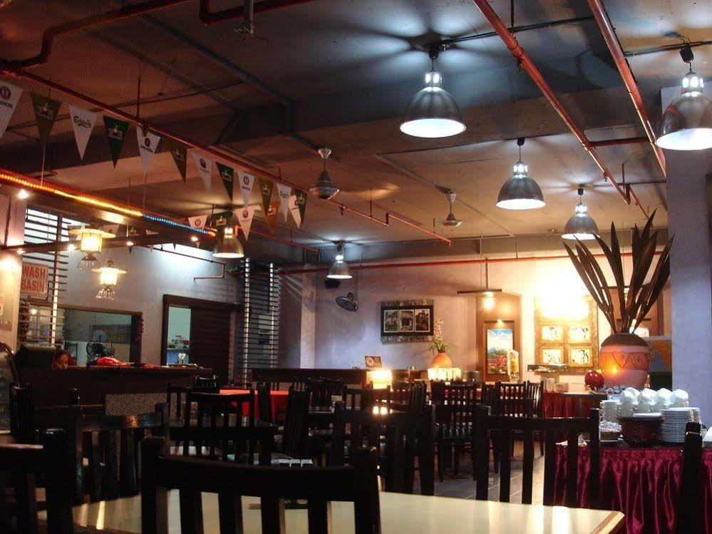 The Emperor Hotel Malacca 外观 照片