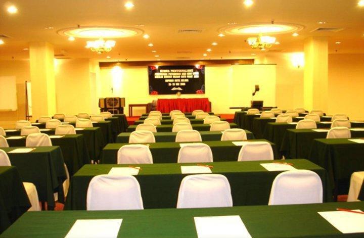 The Emperor Hotel Malacca 外观 照片